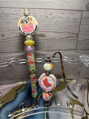 New Floral Beaded Booklover Pen and Bookmark Set